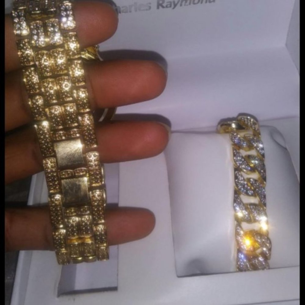 ICED Out Watch w/ Lab Simulated diamonds - Picture 2 of 3